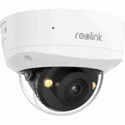 alt=1. Reolink 840A IP camera featuring built-in Wi-Fi for seamless connectivity and enhanced surveillance capabilities.